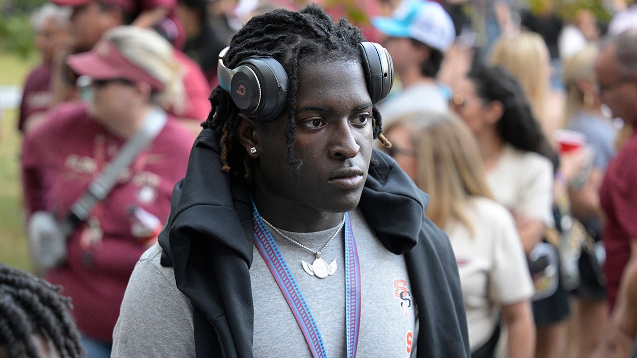 FSU football player Ethan Pritchard reunites with team after shooting