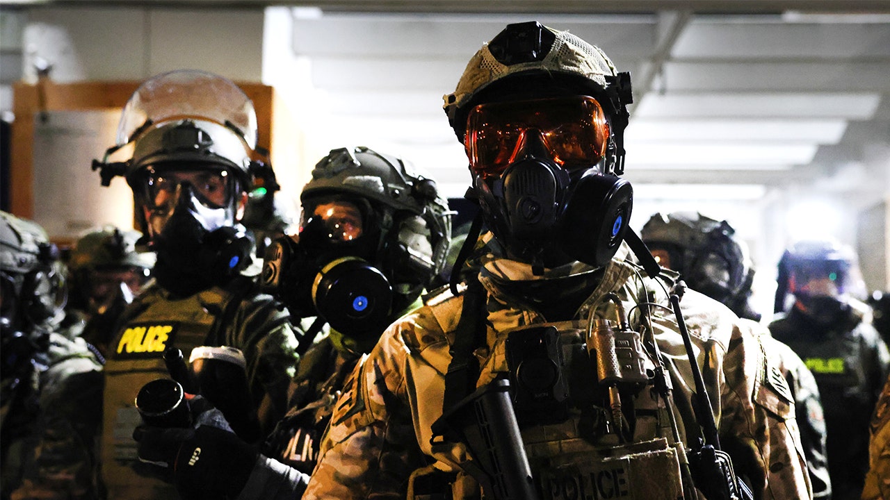 Man threatened to ‘kill’ federal agents and ‘assault’ their wives: FBI