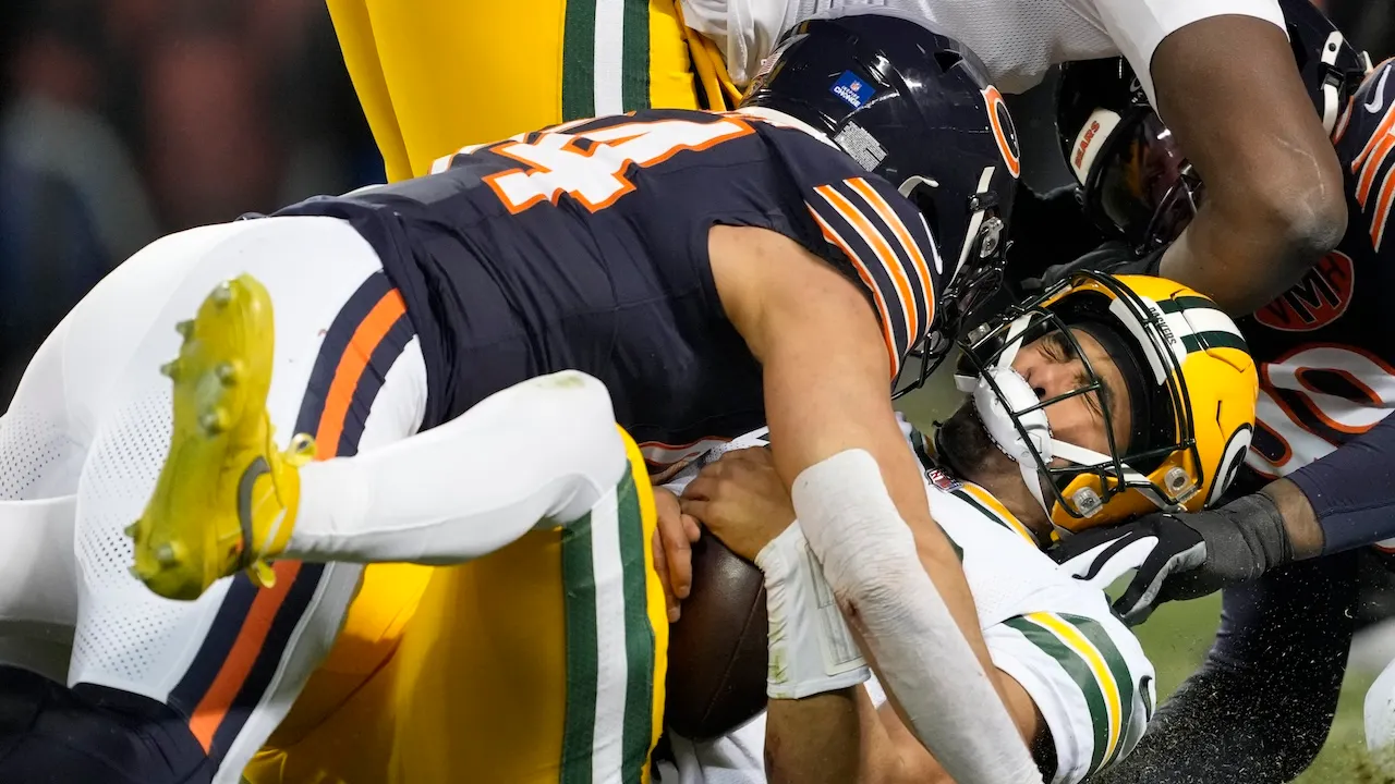 Green Bay Packers lose to Bears in overtime after Jordan Love injury