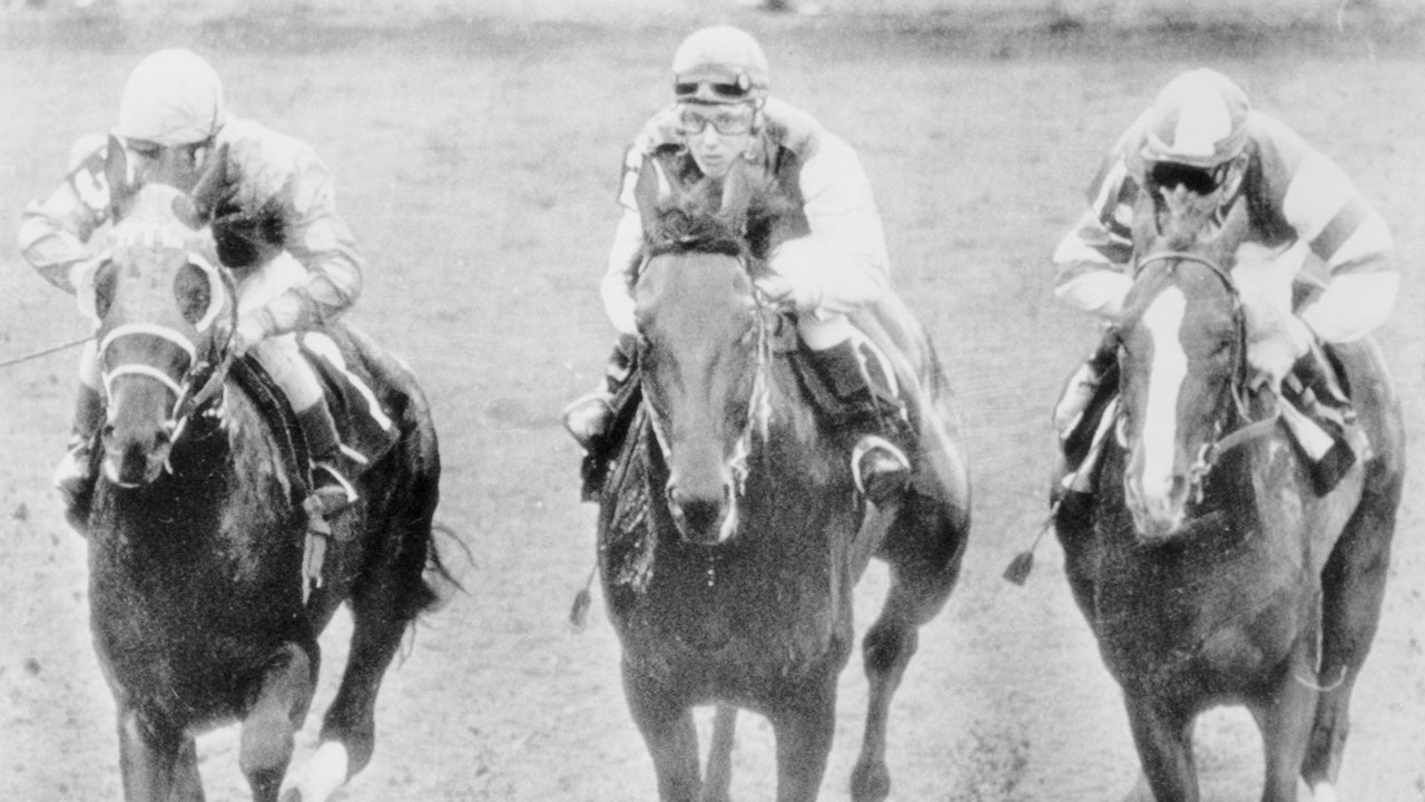 First female Kentucky Derby jockey Diane Crump dies at 77
