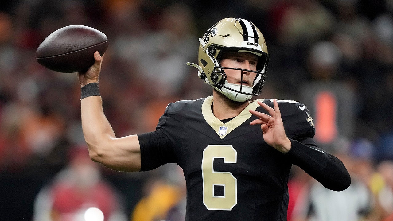 Saints commit to rookie Tyler Shough as starter for 2026